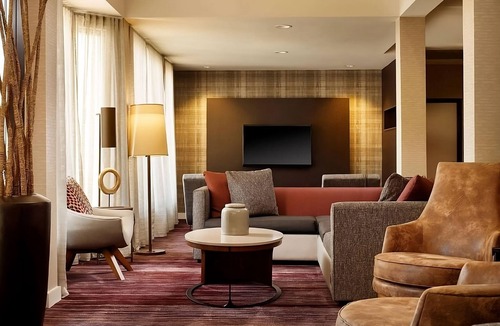 Laguna Hills Hotel | Always a Great Idea To Unwind! Pleasant Stay, Convenient Location! With Pool!