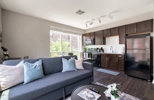Scioto Mile Apartment | Amazing Apartment Along the River