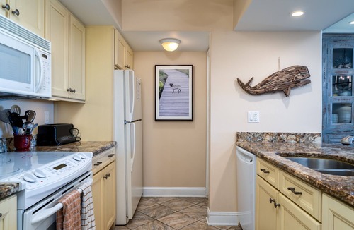 Seabrook Island Villa | Amazing End-Unit Villa w/Water/Beach Views! Dog Friendly! 5-Star! Amenity Access included!