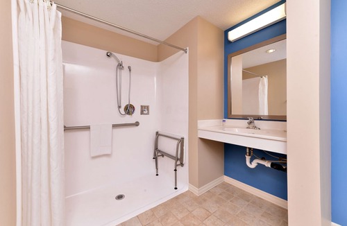 Barton Hotel | Americas Best Value Inn & Suites St. Clairsville Wheeling