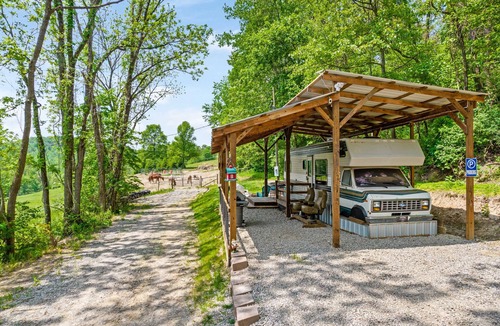 Somerdale House | Amish country, hot tub, fire pit, pet friendly