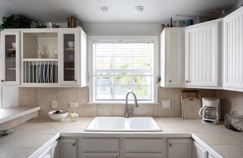 Big Coppitt Key House | Avail Mar 1-Coppitt Cottage - 2/2, private backyard with waterfall and hot tub
