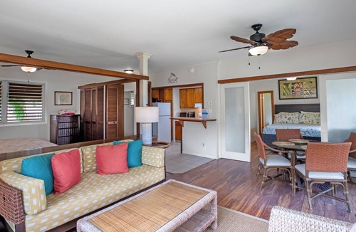 Wainiha Condo | Beachfront Escape w/Old Hawai'i Feeling - Fall Asleep Listening to the Waves