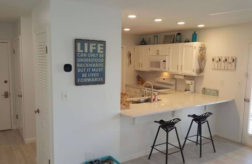 Navarre Beach Apartment | Beachview Beachin`: The Perfect Pool & Beach Vacation Destination! Sleeps 8!