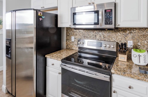 Grandview Heights Apartment | BEATIFUL 2bd in Downtown West Palm Beach. We have close to 100 units.