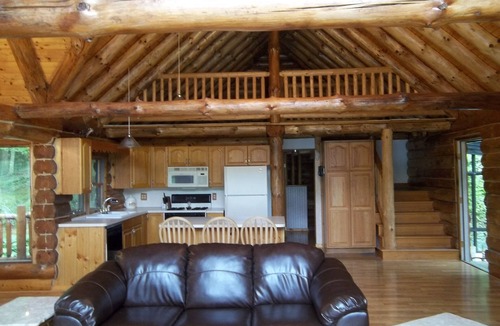 Kimbolton Cabin | Beautiful Eagle Rock Lodge!