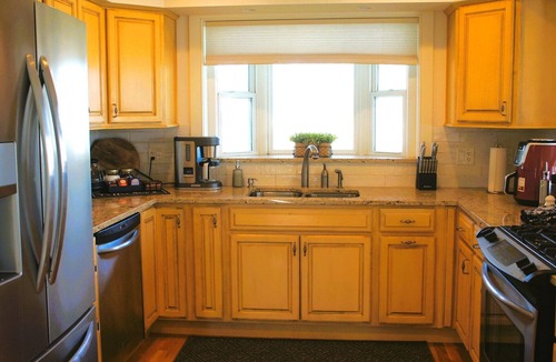 Fairfield Beach House | Beautiful lakeside view of Buckeye Lake! 5 minutes from all popular amenities.