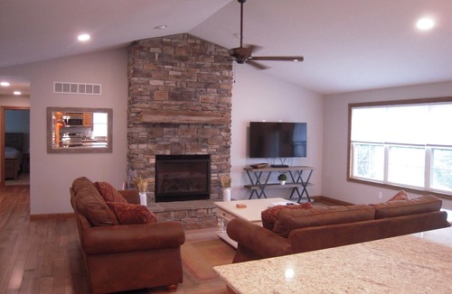 Apple Valley House | Beautiful new home on golf course