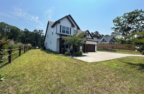 Conestee House | Beautiful private farm house in the middle of the city