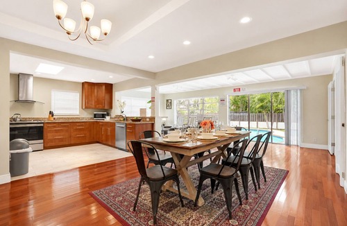 South Lake House | Best Area Spacious 4BR Heated Pool Mins To Beach