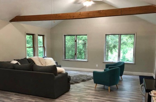 Howard House | BEST VALUED AIRBNB IN OHIO!