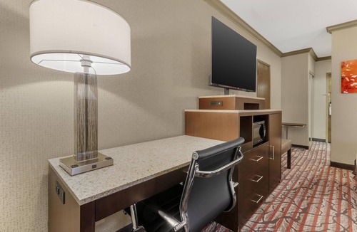 Milpitas Hotel | Best Western Plus Brookside Inn