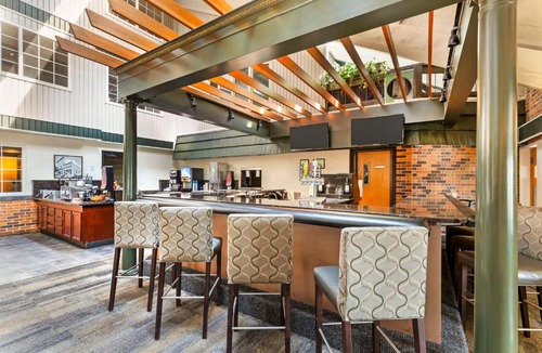 Marion Hotel | Best Western Plus Longbranch Hotel & Convention Center