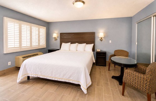 Orange Hotel | Big A Motel & Suites Near Disneyland Orange County