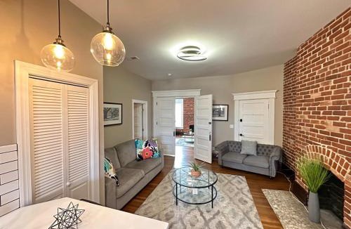 University District Apartment | Big Brick 2 Bedroom apartment in Victorian Village