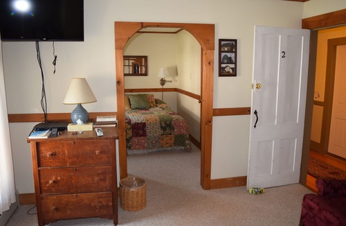 Richford Hotel | Black Lantern Inn