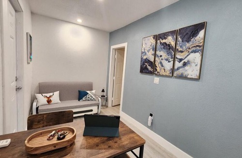 Miami Gardens Apartment | Blue Loft305