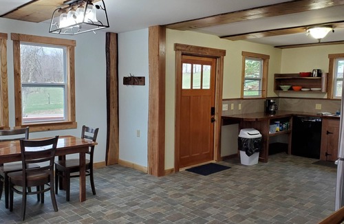 Lakeville Cottage | Bluebird Hollow is a cozy little home in the woods