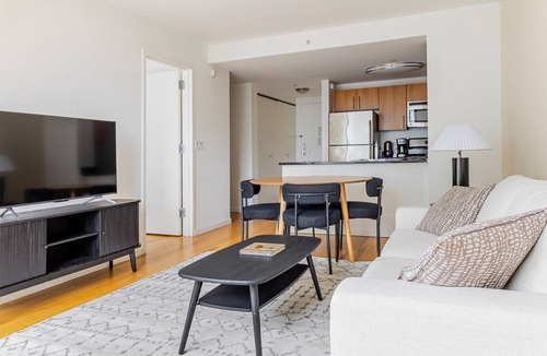Hunters Point Apartment | Blueground | Long Island City, rooftop, nr Gantry Plaza