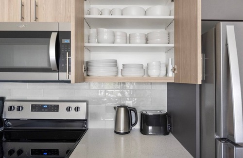 Redmond Apartment | Blueground | Willow - Rose Hill, rooftop, nr Marymoor Park