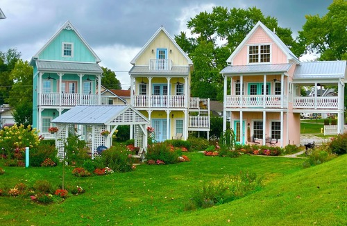 Buckeye Lake Ski Chalet | Brand new Buckeye Lake waterfront chalet A