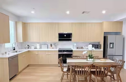 East Pasadena Condo | Brand New Upscale New Living