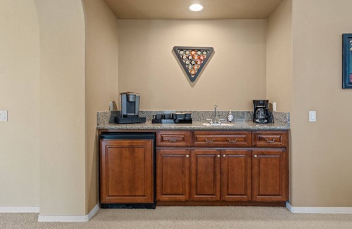 La Quinta House | Breathtaking Views! Private Pool/Spa, Courtyard Fireplace, Patio Bar/BBQ Legends Retreat-4BD#110804