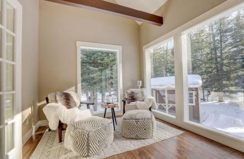 Blue River House | Breck Cabin - Game Room & 10 minutes to Slopes