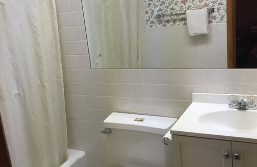 Cambridge Hotel | Budget Inn