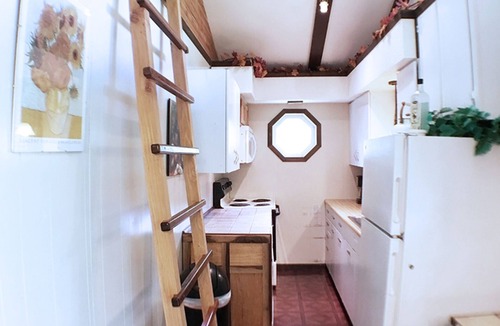 Glouster Cabin | Cabin Near Burr Oak State Park