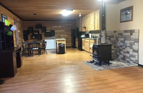 Fishhook Cabin | Cabin Near Hatcher Pass With Airstrip and Garden