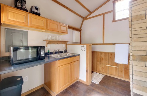 Blissfield Apartment | Cabin w/Trail Access to Mohican River