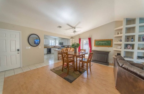 Black Mountain House | Calcutta · Relax in Style! Pool, Vegas games, RV Parking