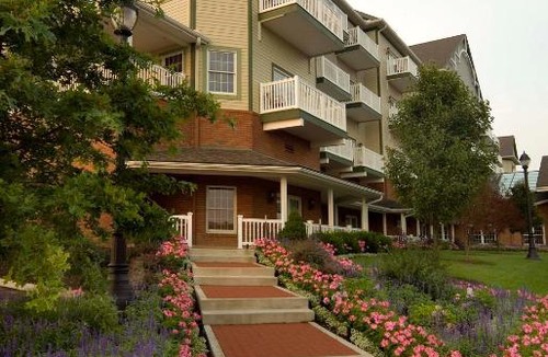 Sugarcreek Hotel | Carlisle Inn
