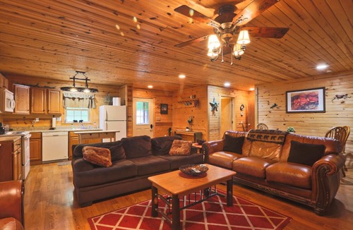 Bladensburg Cabin | Carriage House Cabin #2 - Near Three Rivers