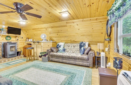 Carrollton Apartment | Carrollton Cabin w/Patio & Fire Pit!