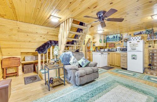 Carrollton Apartment | Carrollton Cabin with Patio and Fire Pit!