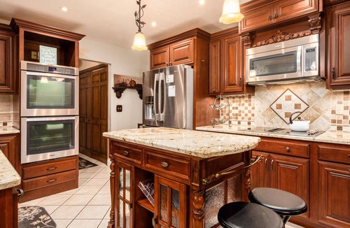 McArthur House | Castle On The Hill | Pool | Hot Tub | Hiking