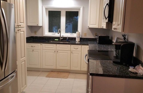 Grand Isle Apartment | Cedar Point Lakefront Suite