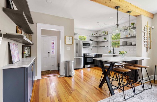 Westside House | Charleston Charm - Downtown - 4 Bedroom