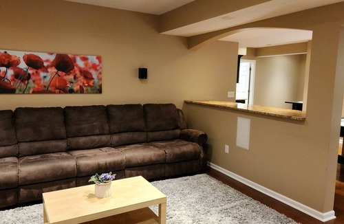 Powell House | Charming 1-bedroom 2 baths in lovely Powell with a private entrance