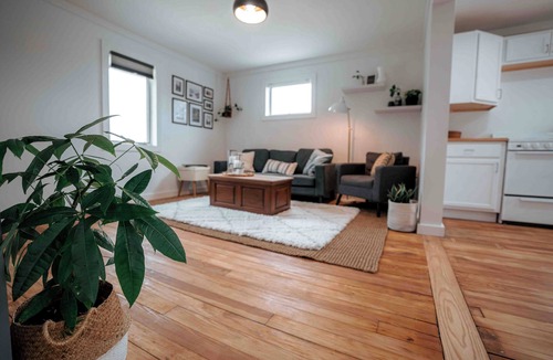 Orrville House | Charming 2-bedroom townhome with WiFi, AC in downtown Orrville