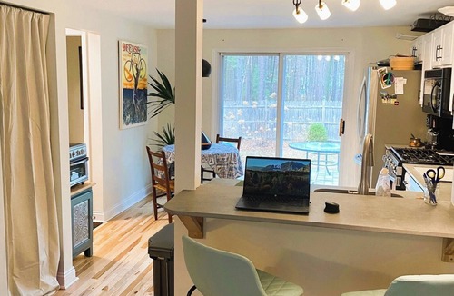 Malta House | Charming 2-bedroom townhome in delightful Ballston Spa with WiFi, AC