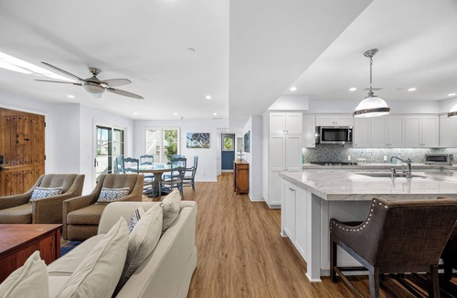 San Clemente House | Charming 3-bedroom house in lovely San Clemente with AC, Walk to the Pier!