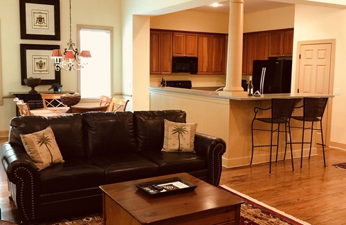 Bluffton House | Charming Hampton Hall Golf Cottage adjacent to the Golf Course!