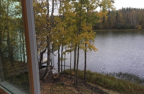 Palmer Cottage | Charming Lakefront RETREAT - Private Waterfront with Mountain Views