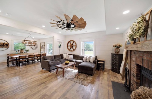 Plain City Other | Charming modern farmhouse close to Dublin, OH and perfect for entertaining