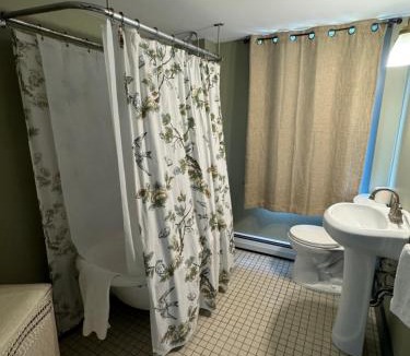 Chester Depot Hotel | Chester Inn