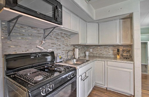 Near North Valley Apartment | Chic and Unique Albuquerque Apt 2 Mi to Dtwn!