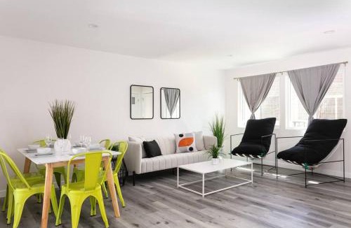 Citrus Grove House | Chic Walkable Downtown Apt Near Americana